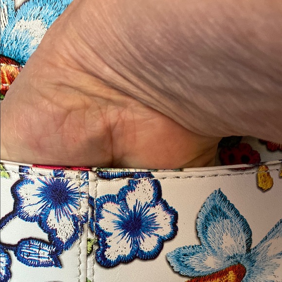 American Floral Women's Bag With guitar strap NWT - Picture 12 of 15